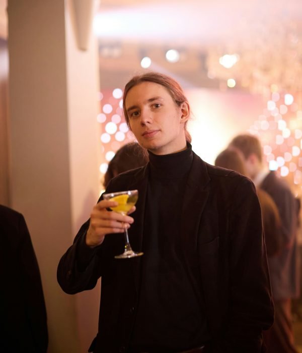 ilya-semenov-7E0dhAZttGg-unsplash